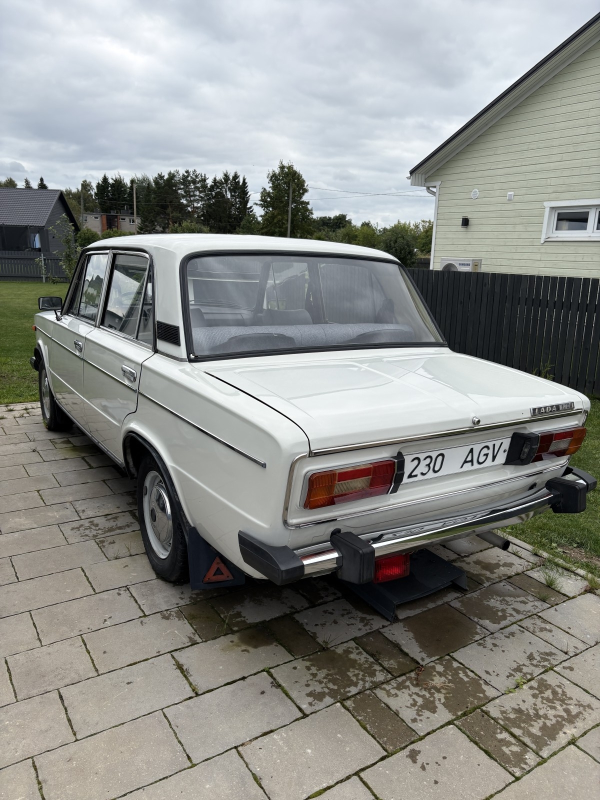 Müüa Vaz 21061